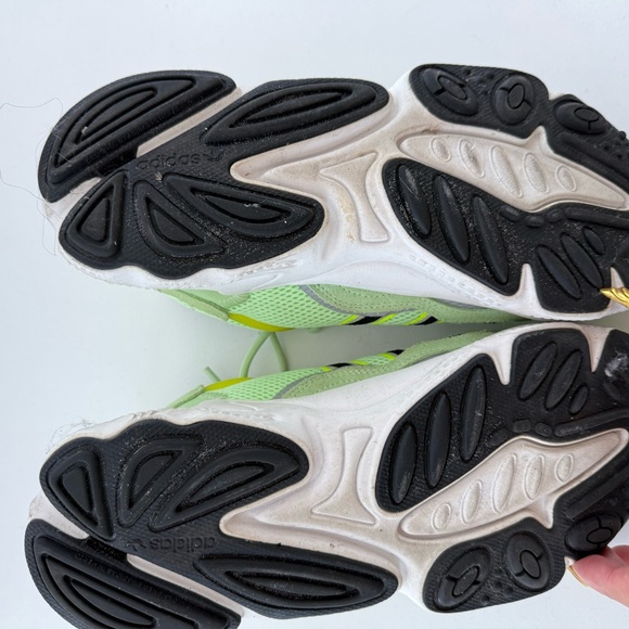 Adidas Ozweego - Picture 6 of 8